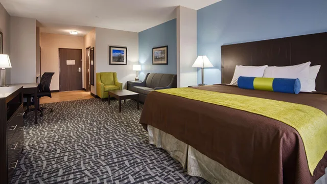 جناح بسرير كينج لذوي الإعاقة، Best Western Plus Lonestar Inn and Suites 1/3