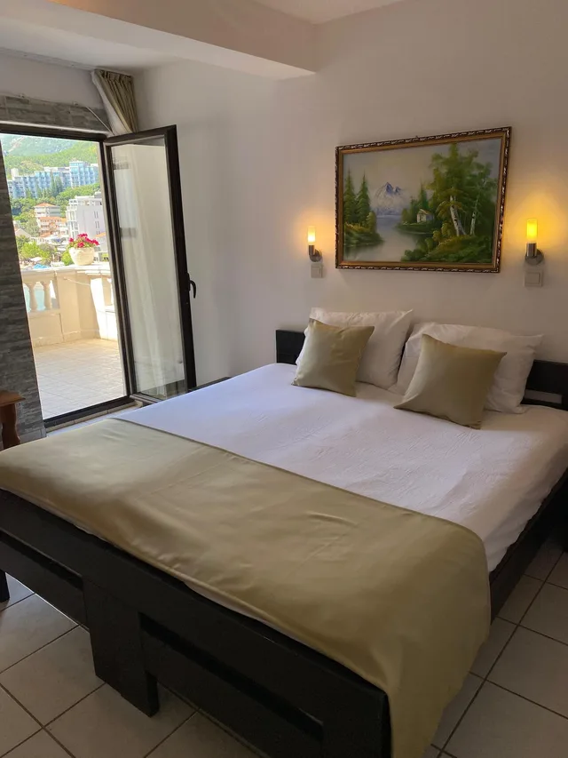 غرفة قياسية بسرير كوين بإطلالة على البحر، Hotel Kuc 2/10