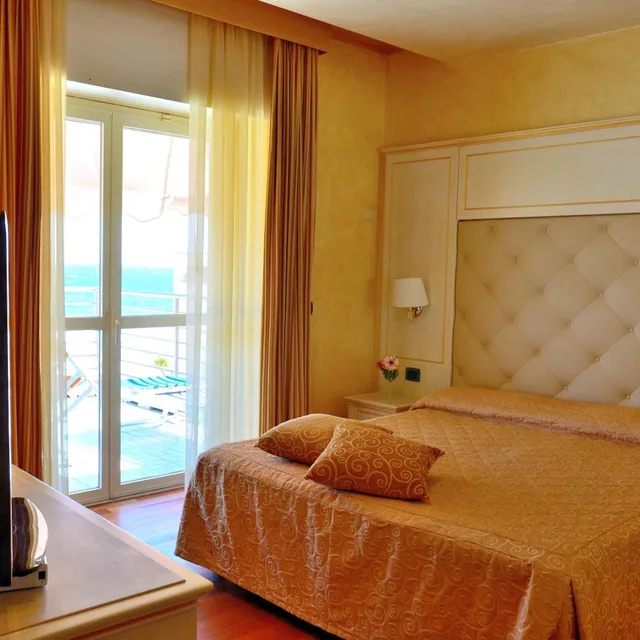 جناح جونيور بإطلالة على البحر، Hotel Regina Alassio 9/10