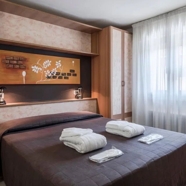 غرفة بسرير مزدوج أو سريرين منفصلين، Hotel Montebello 1/7