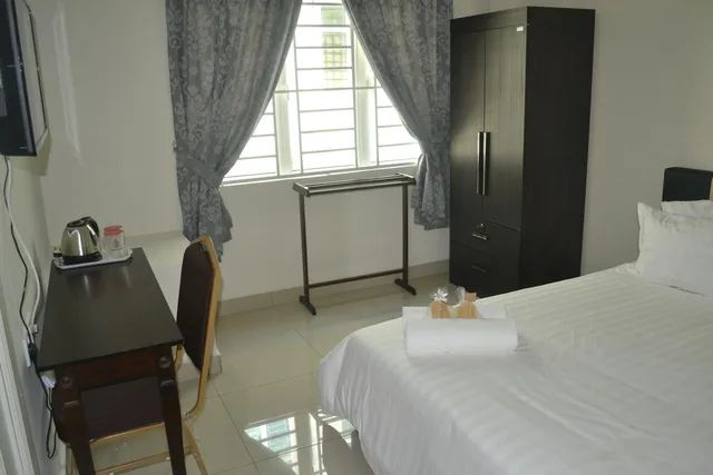 غرفة قياسية بسرير مزدوج، Hotel Mutiara KGMMB by ZUZU 1/3