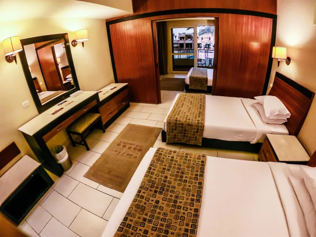 Family Partition Room، Regency Plaza Aqua Park Spa Resort 1/8