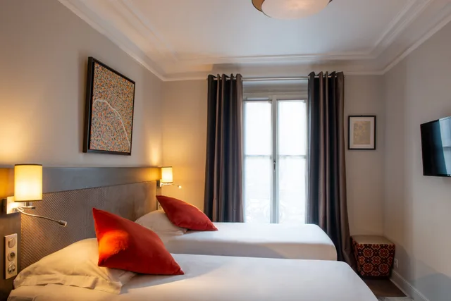 غرفة سوبيريور بسريرين منفصلين، Hotel La Regence Etoile 2/6