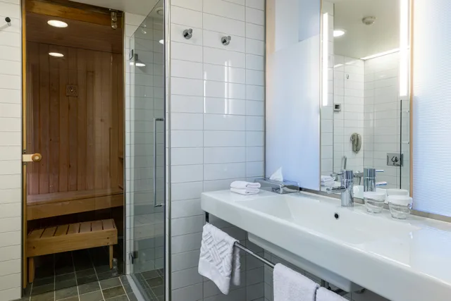 جناح جونيور بسرير كينج، Hilton Helsinki Airport 2/4