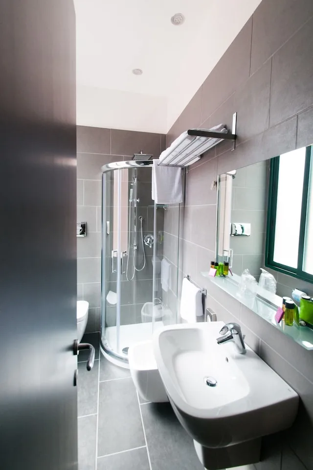 غرفة أساسية مفردة بسرير كوين، Fly Boutique Hotel 4/6