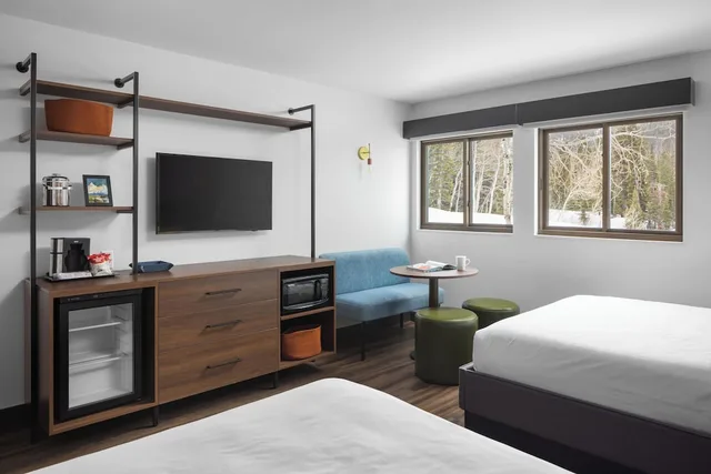 Lodge, 2 Queen Beds، Sioux Lodge Suites by Grand Targhee Resort 2/3