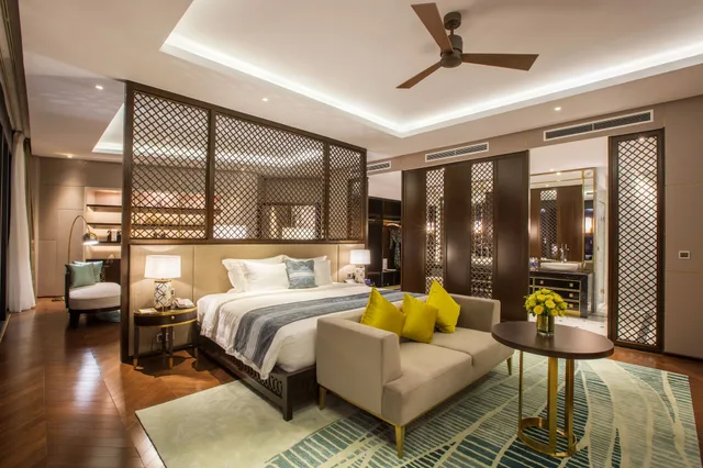 جناح رئاسي بسرير كينج وسريرين منفصلين، Melia Vinpearl Hue 2/5