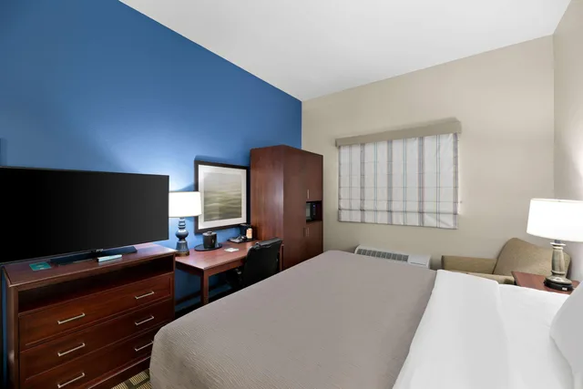 Efficiency, Suite, King Bed, Accessible، Quality Inn & Suites Big Spring 2/6