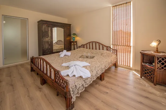 جناح ديلوكس بإطلالة على البحر بشرفة، Destina Boutique Hotel 1/2