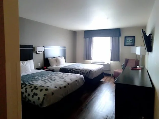 غرفة بسريرين كوين لذوي الإعاقة، Econo Lodge Inn & Suites Springfield Main Street 5/10