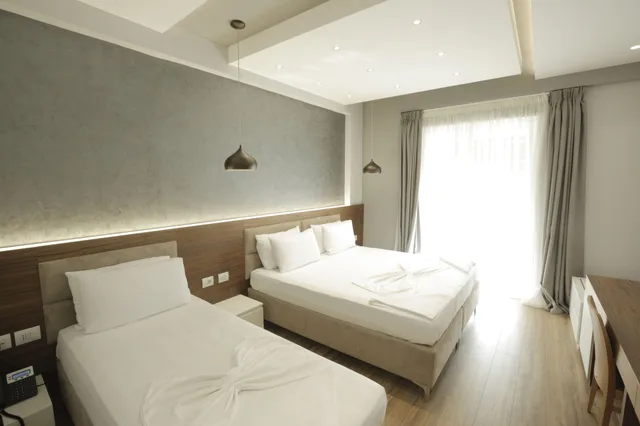 غرفة بسرير كينج بشرفة، Hotel Autostation 4/10