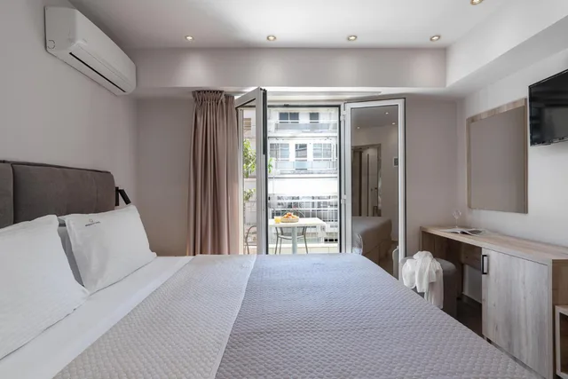 Room, Double or Twin Bed, Balcony, Piraeus City Hotel 1/10