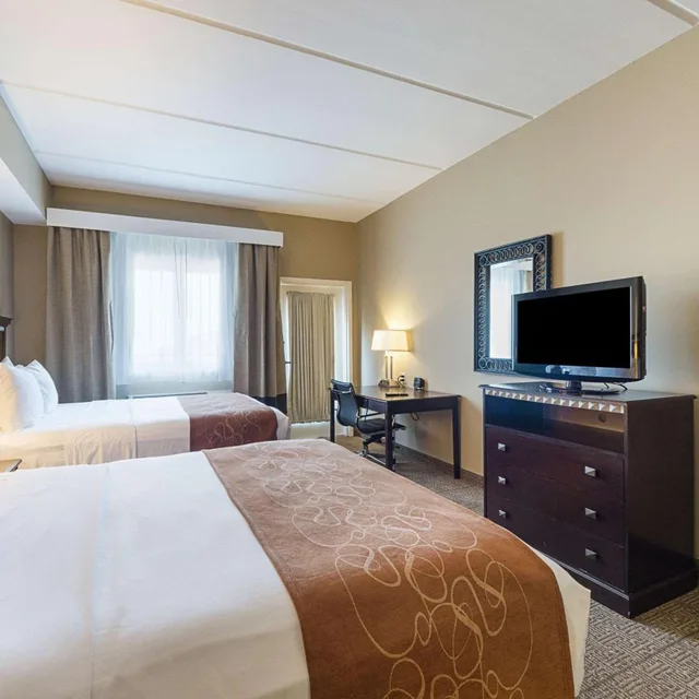 جناح بسرير كوين بشرفة، Comfort Suites Beachside 5/10