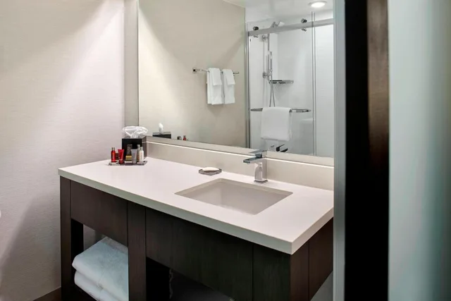 غرفة بسرير مزدوج، Marriott Birmingham Al 3/4