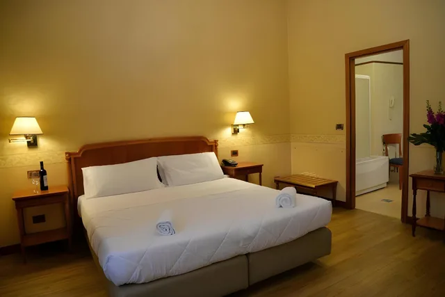 Room, Single, 2 Double Beds, King Bed, Strozzi Palace Hotel 2/3