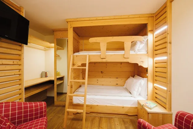 جناح عائلي، Hotel Maribel 10/10