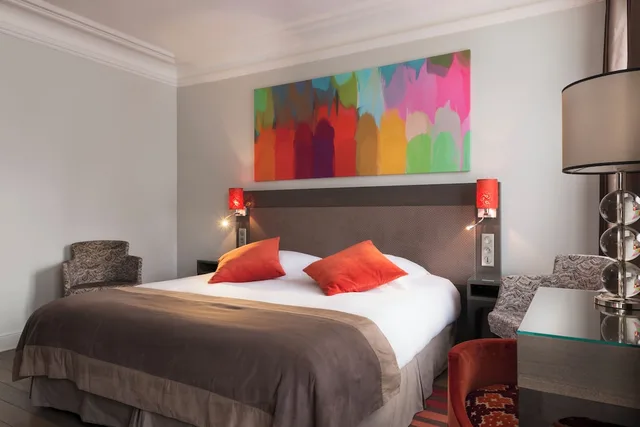 Prestige, Family, Twin Beds, Arc De Triomphe View، Hotel La Regence Etoile 3/5