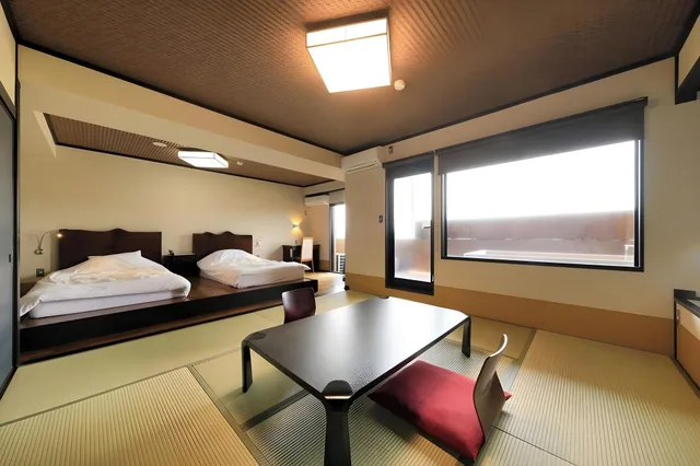 Japanese Western, Deluxe, 3 Beds, Outdoor Bath، Yutorelo Yamaga 1/1