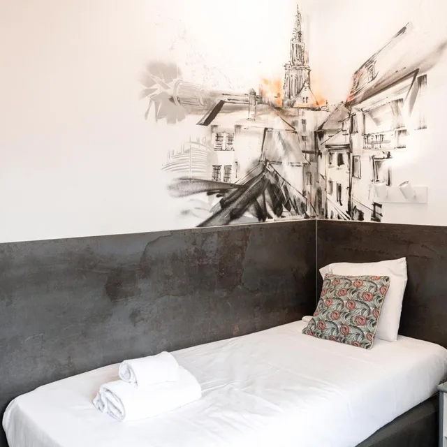 غرفة كلاسيكية مفردة، Hotel des Arts 5/13