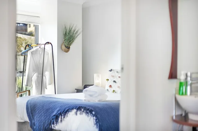 Spa, Deluxe, Family, Suite, 2 Queen Beds، Madsen Retreat 7/9