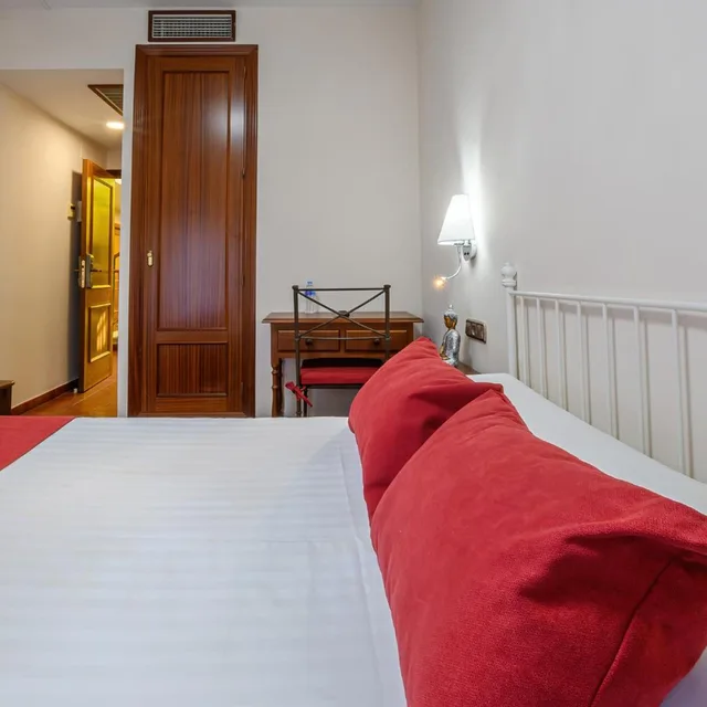 غرفة عائلية، Hotel H28 Camas 5/9