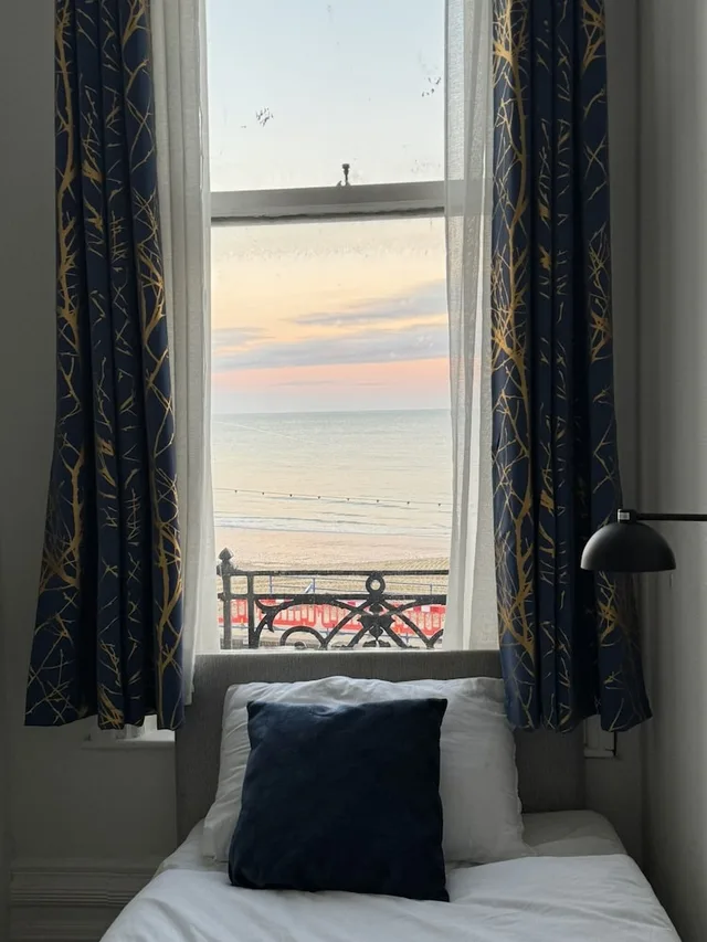 غرفة قياسية مفردة بإطلالة على البحر، OYO Marine Parade Hotel Eastbourne Pier 8/11