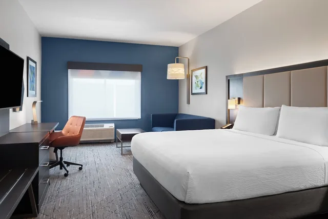 جناح بسرير كينج لذوي الإعاقة، Holiday Inn Express Suites Tampa East Ybor City 1/10