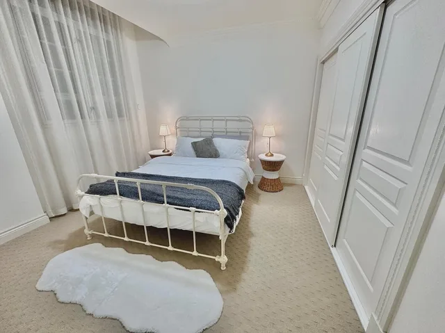 Sub, Luxury, Penthouse, 2 Queen Beds، MACARTHUR CHAMBERS 1/3