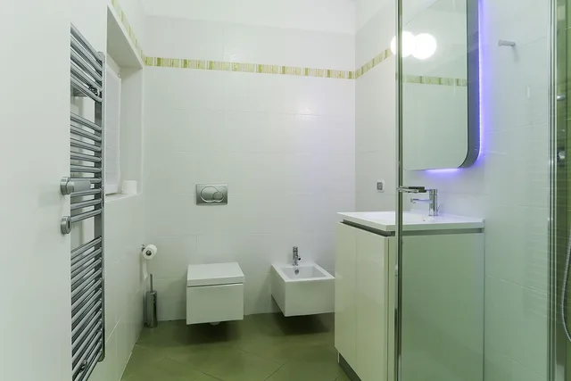 1 Bedroom, Comfort, Apartment, Double Bed, Partial Lake View, Courtyard Area, Golfo Gabella 3/6