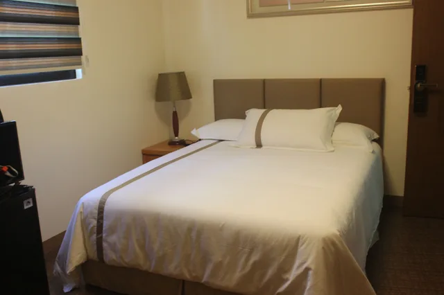 Standard, Queen Bed, Garden View, Saipan Beach Hotel 2/4