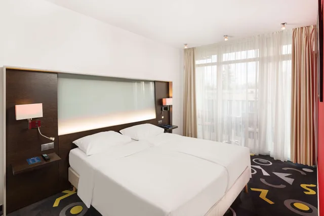 غرفة قياسية بسريرين منفصلين، Park Inn by Radisson Sarvar Resort & Spa - All Inclusive 7/10