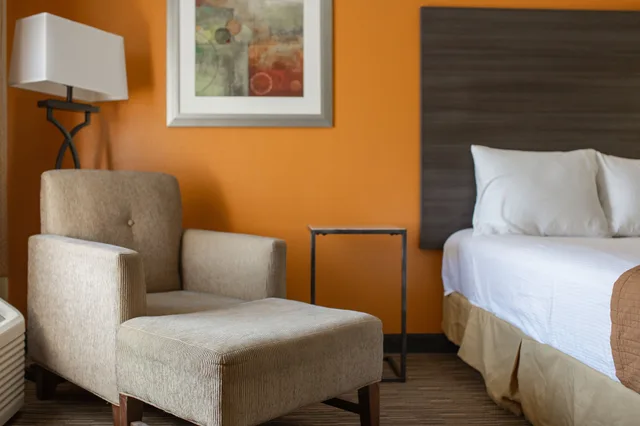 غرفة قياسية بسرير كينج، Best Western Royal Inn 7/10