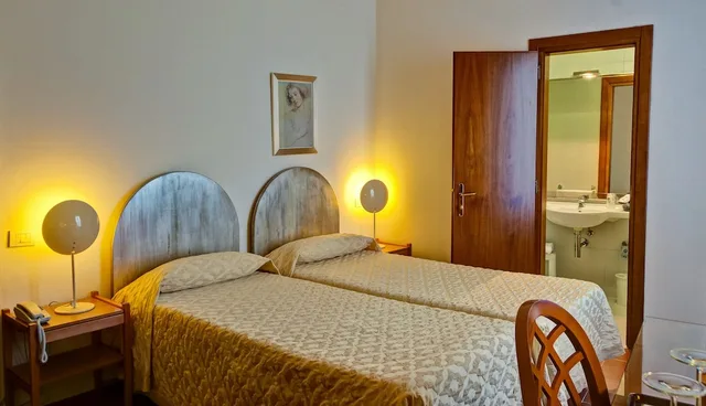 غرفة كلاسيكية ثلاثية بثلاثة أسرّة، Palazzo Ognissanti 2/9