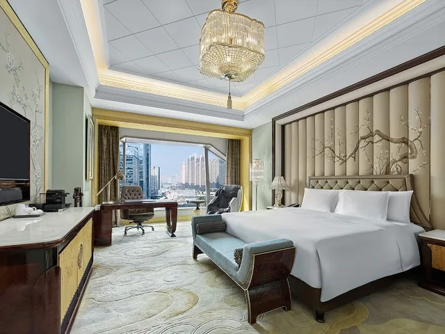 غرفة غراند ديلوكس بسرير كينج، Wanda Reign Wuhan 2/6