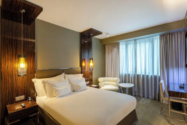 غرفة ديلوكس بسرير كوين، Altis Grand Hotel 5/10