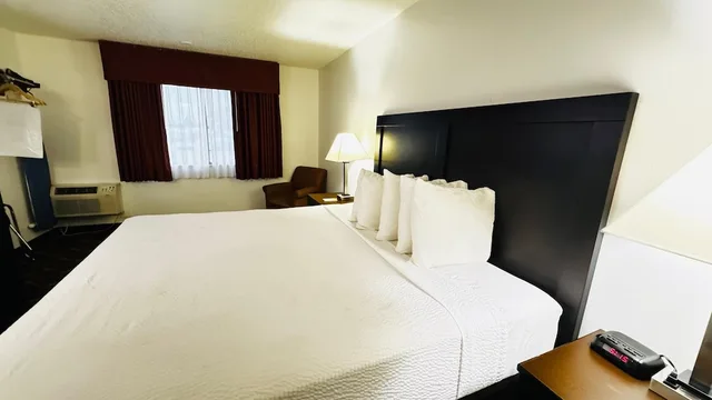 غرفة قياسية بسرير كينج، Days Inn by Wyndham North Platte 4/7