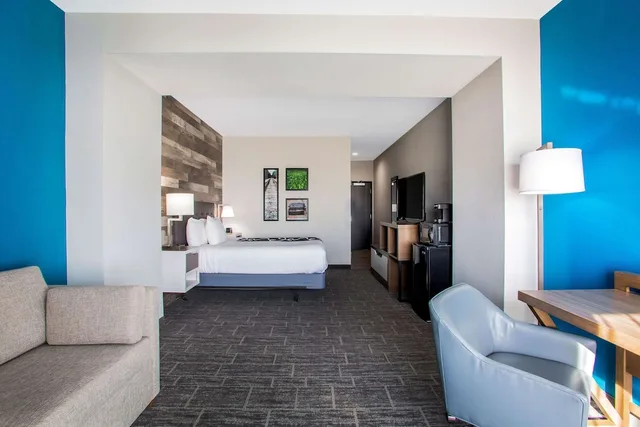 جناح استوديو تنفيذي بسرير كوين لذوي الإعاقة، La Quinta Inn Suites By Wyndham Pittsburg 3/8