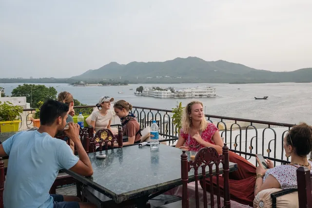 Hotel Lake Ghat Palace, Udaipur 47/53