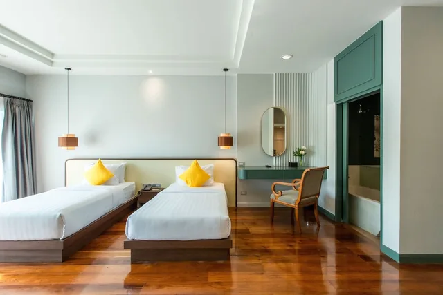 Heritage, Suite, King and Twin Beds، Bangsaen Heritage Hotel 2/6