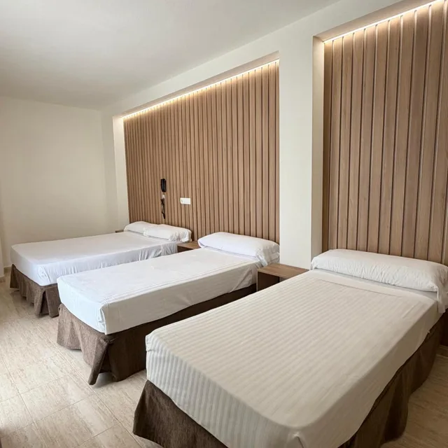 غرفة رباعية، Hotel Victoria Centro 3/8