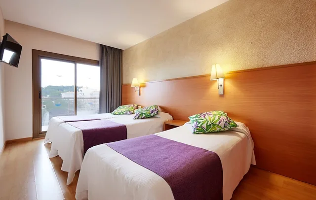 غرفة عائلية بشرفة، Samba Hotel 2/5
