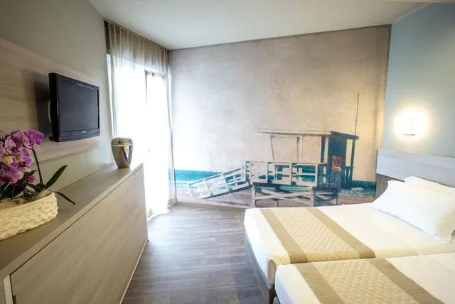 Deluxe, Double Bed, Side Sea View، Cesare Augustus 6/8