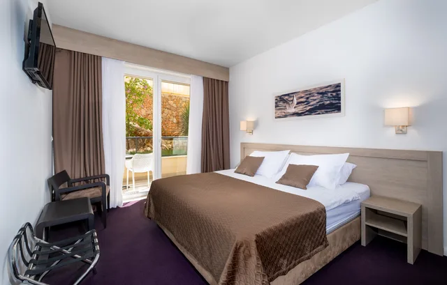 غرفة قياسية بشرفة، Hotel Adria Dubrovnik 1/4