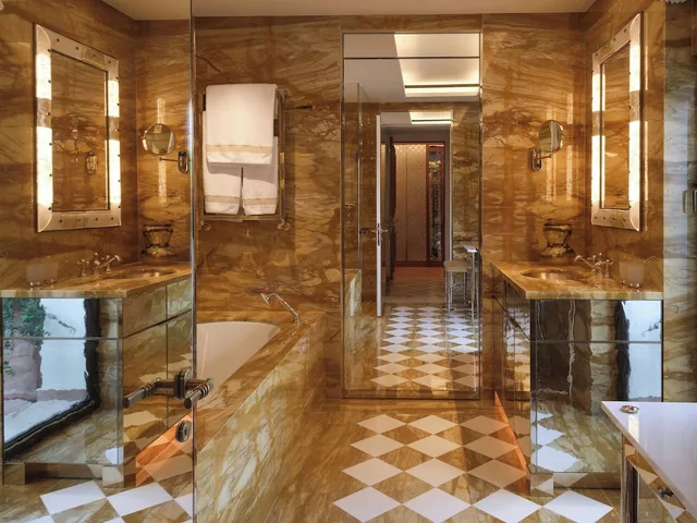 Serenissima, Suite, King Bed، Cipriani A Belmond Hotel Venice 2/4