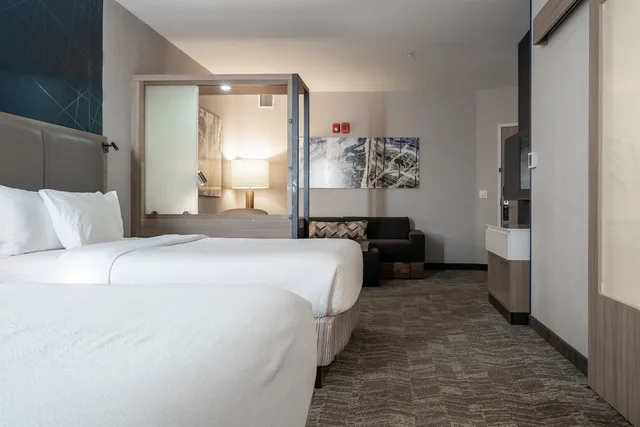 Suite, 2 Queen Beds, SpringHill Suites by Marriott Woodbridge 2/4