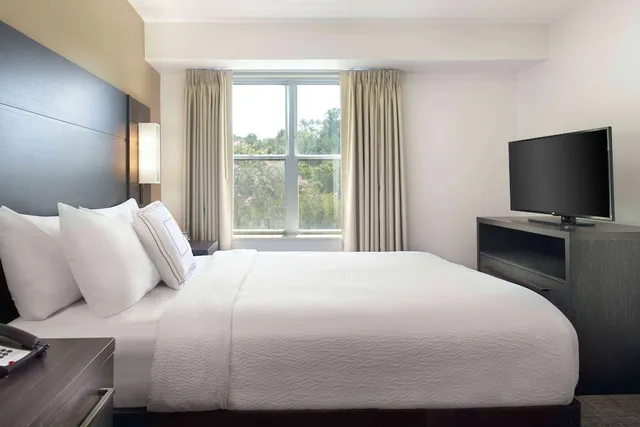 جناح بسرير فردي بغرفة نوم واحدة مع أريكة لذوي الإعاقة، Sonesta ES Suites Raleigh Cary 2/3