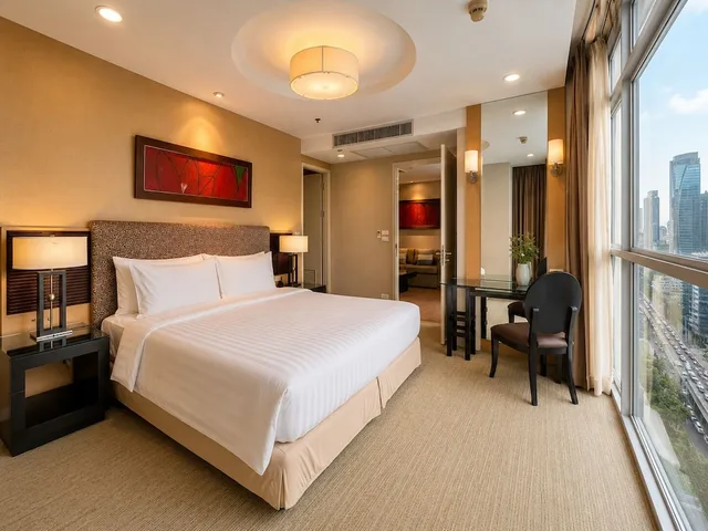 جناح ديلوكس بسرير كينج بغرفة نوم واحدة بحوض استحمام، Urbana Sathorn Bangkok, Thailand 4/8