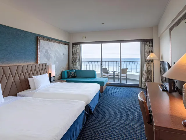 Superior, Twin Beds, Ocean Front، Okinawa Kariyushi Beach Resort Ocean Spa 1/1