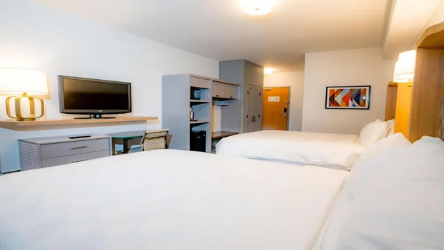 غرفة قياسية بسريرين كوين بإطلالة، Holiday Inn Steamboat Springs 1/10