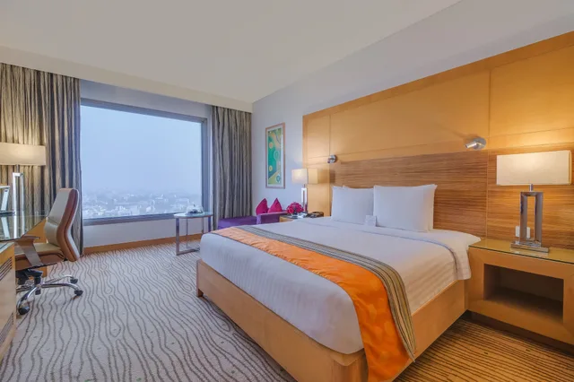 Room, King Bed, Courtyard By Marriott Gurugram Downtown 1/10